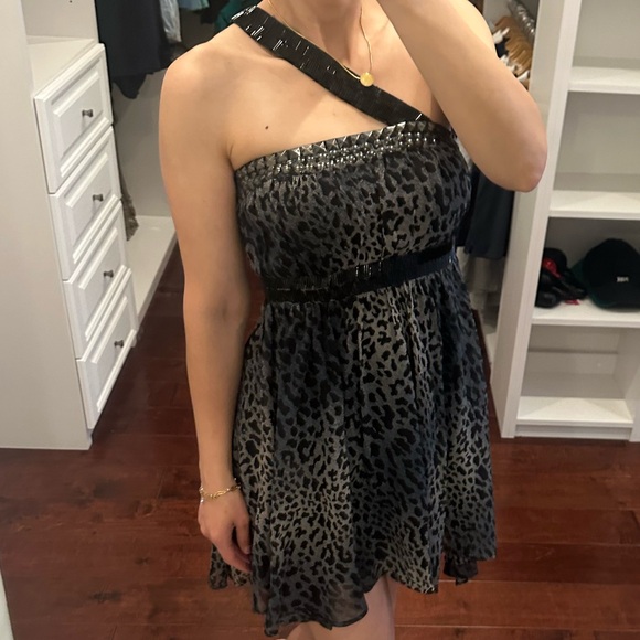 Cheetah print multi shoulder chiffon dress - Picture 13 of 13